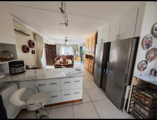 3 BEDROOM TOWNHOUSE FOR SALE IN VANDERBIJLPARK SE 3